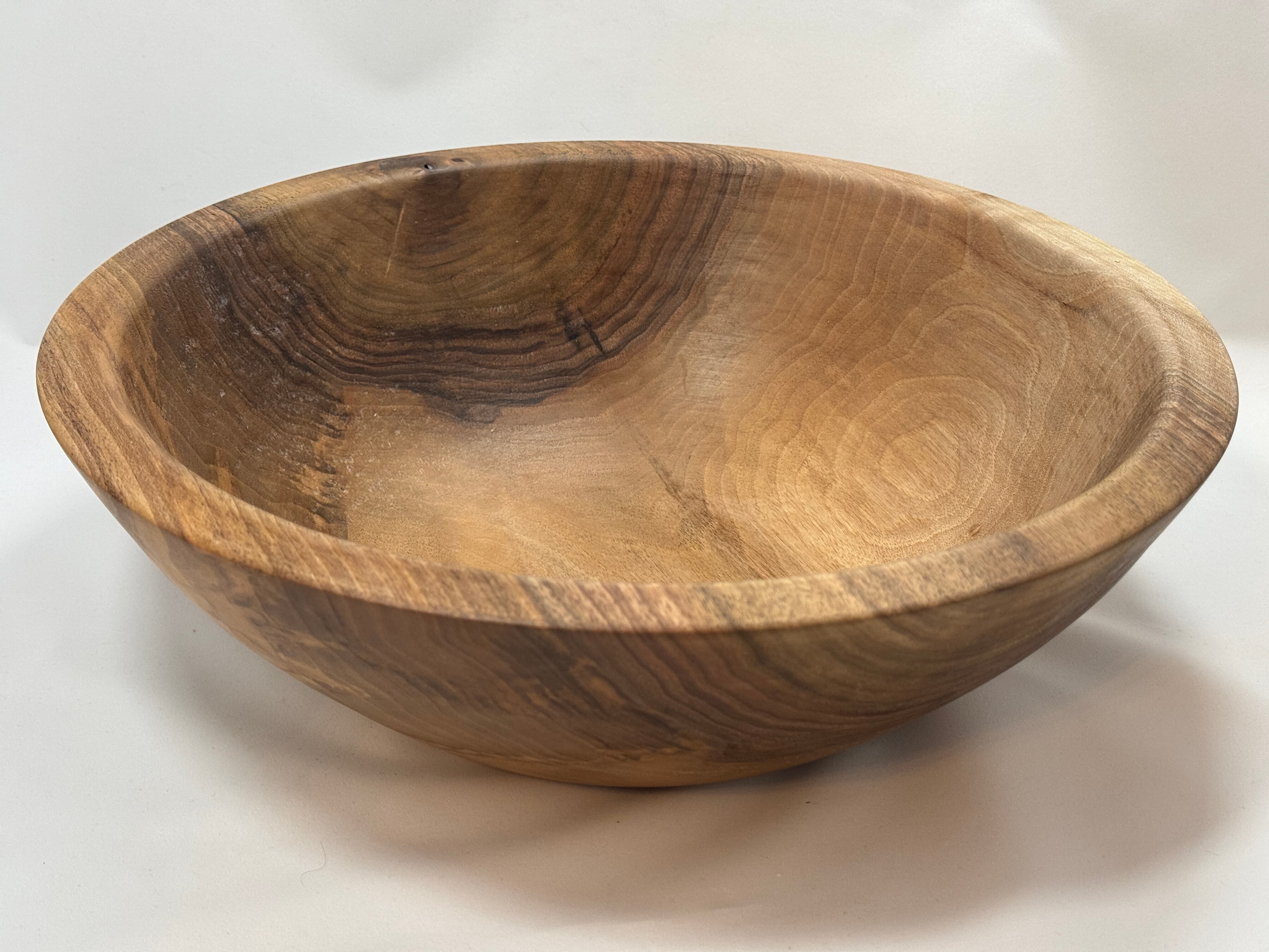 Holzschüssel aus Walnussholz – Ansicht 2
