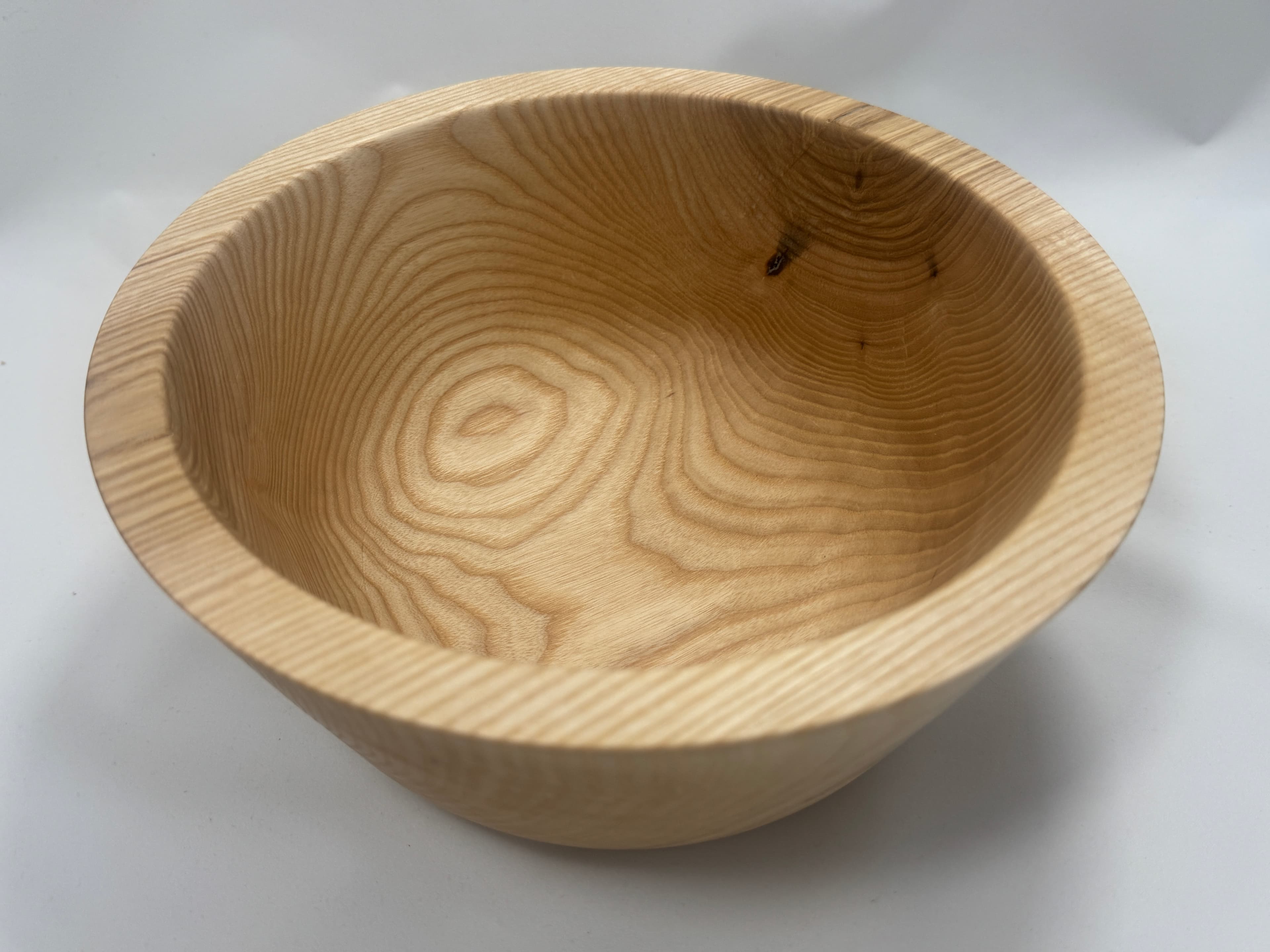 Holzschüssel aus Eschenholz