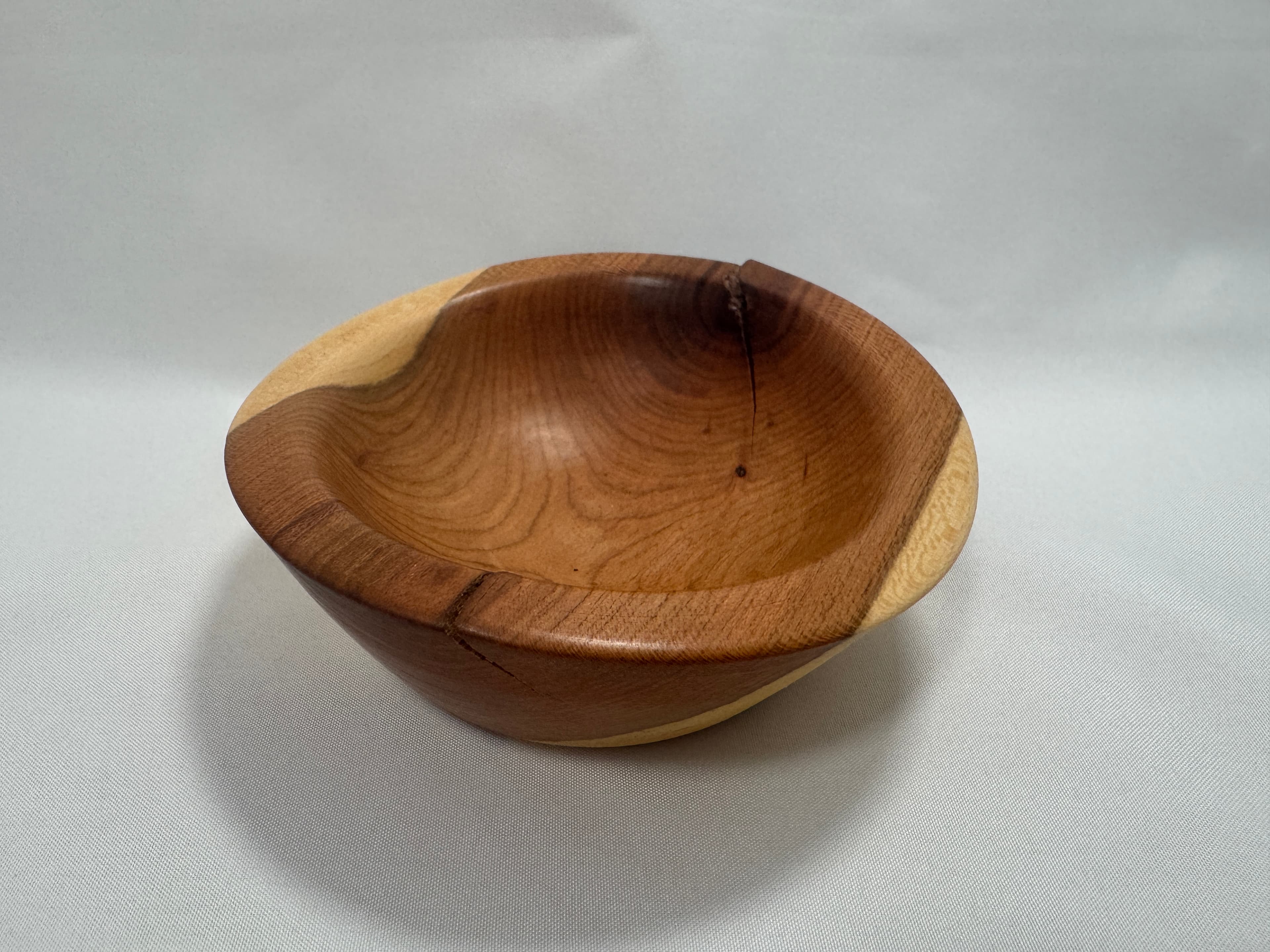 Holzschüssel aus Pflaumenholz