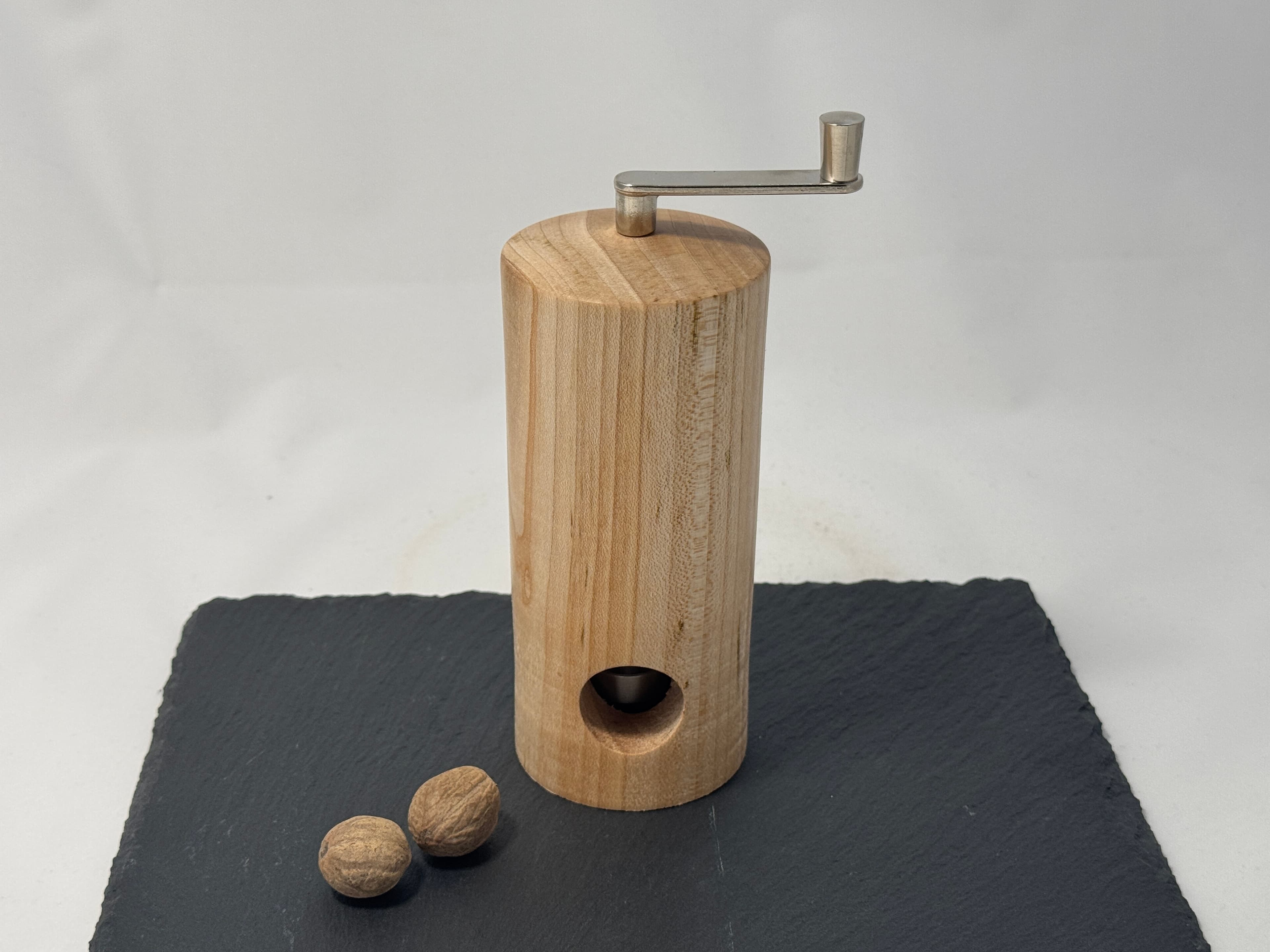 Pfeffer-/Salzmühle aus Schwarzerlenholz